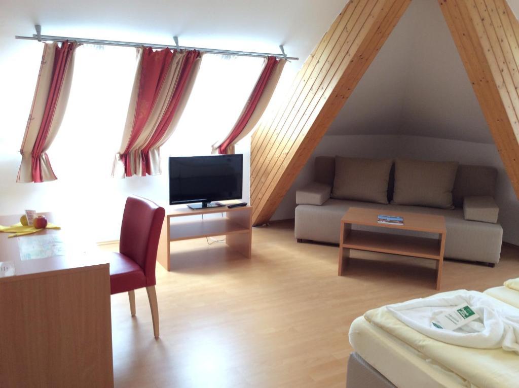 Stadthotel Schwerterbraeu Judenburg Oda fotoğraf